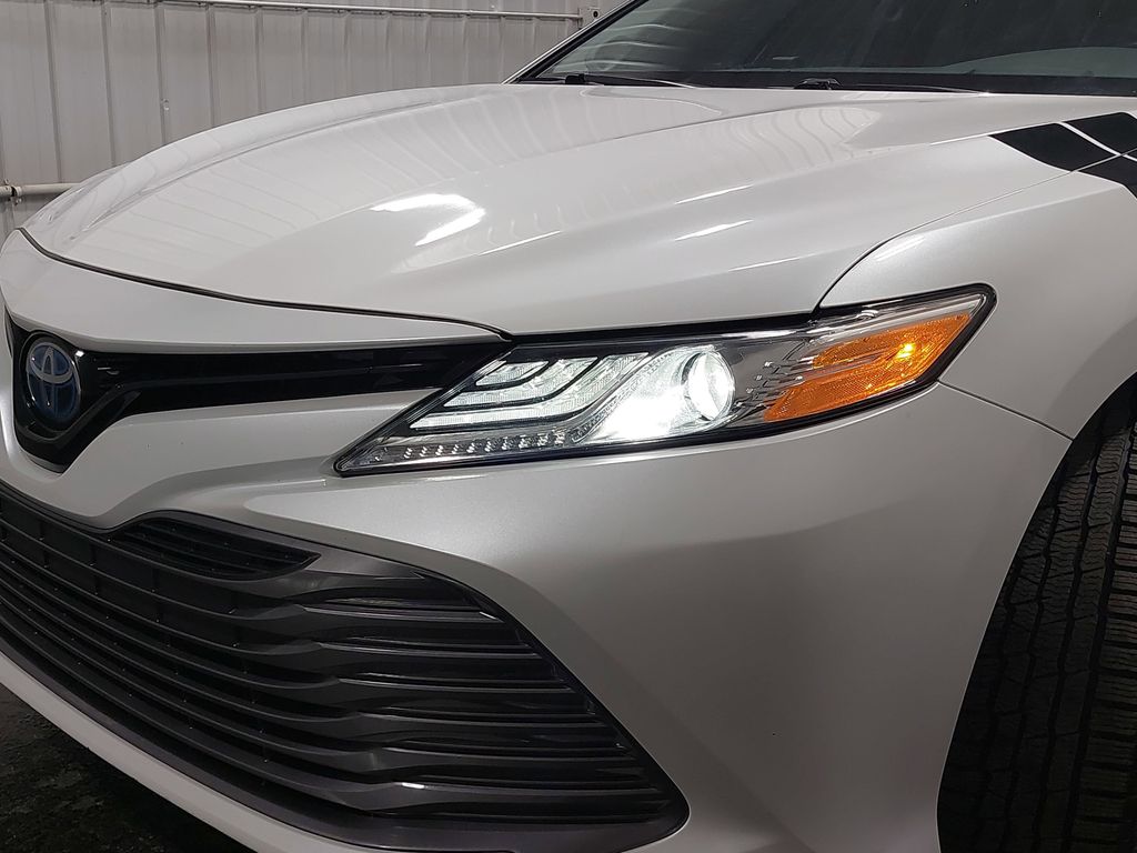 2019 TOYOTA CAMRY - Image 32