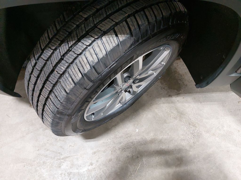 2018 GMC ACADIA - Image 35