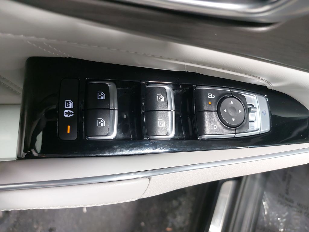 2025 KIA SORENTO - Image 30