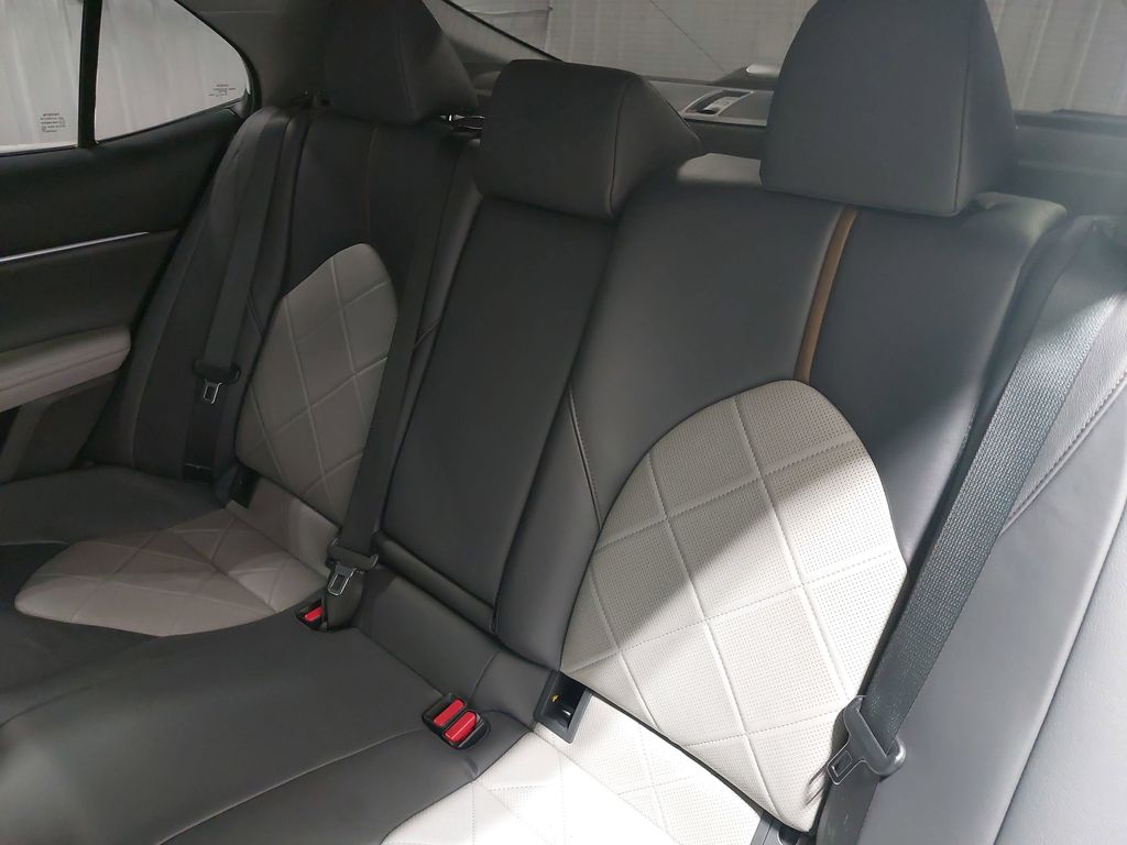 2019 TOYOTA CAMRY - Image 13