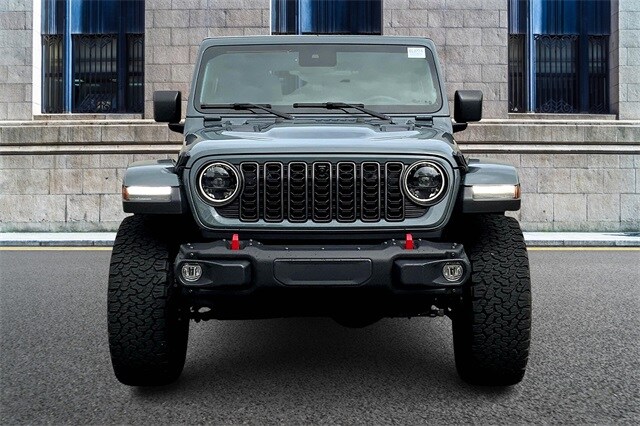2024 Jeep Wrangler Rubicon X photo 3