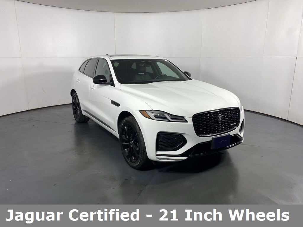 2025 Jaguar F-PACE P400 R-Dynamic S photo 3