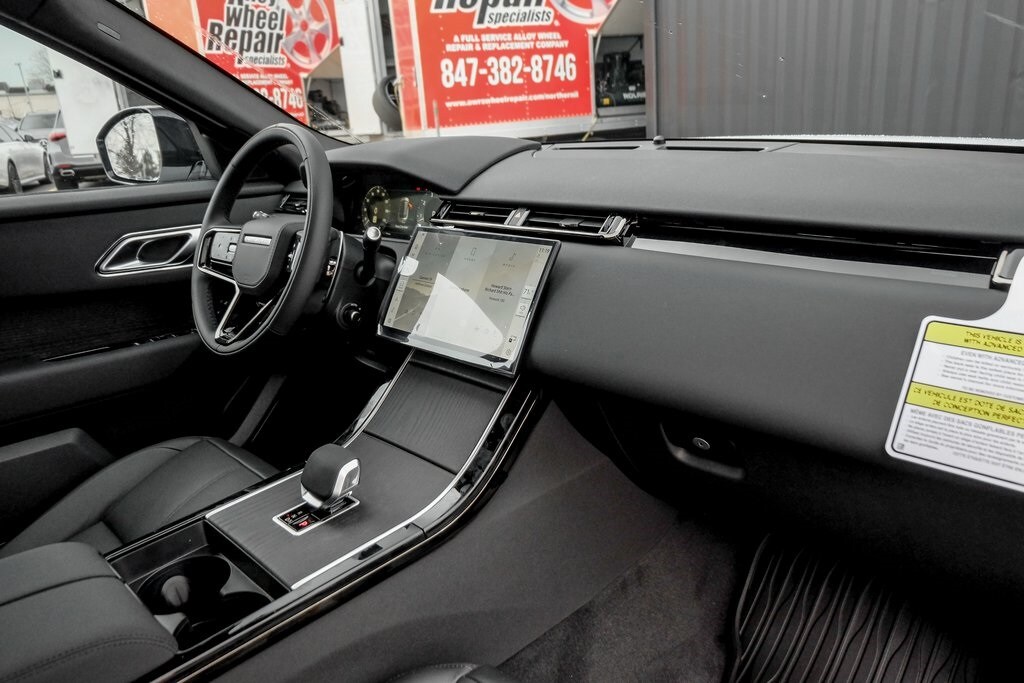 2026 LAND ROVER RANGE ROVER VELAR - Image 22