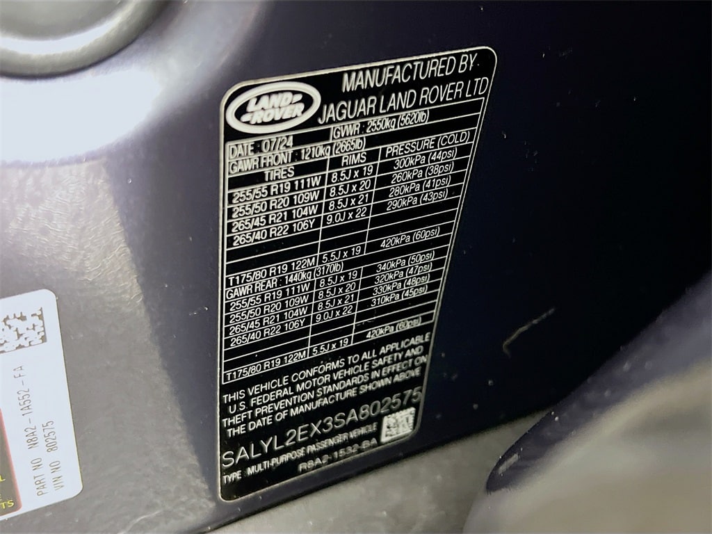 2025 LAND ROVER RANGE ROVER VELAR - Image 33