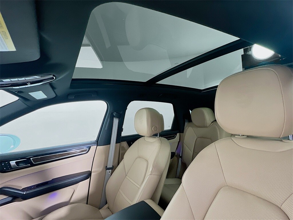 2023 PORSCHE CAYENNE - Image 23