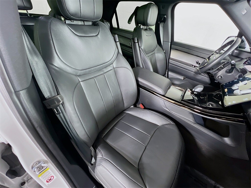 2025 LAND ROVER RANGE ROVER SPORT - Image 30