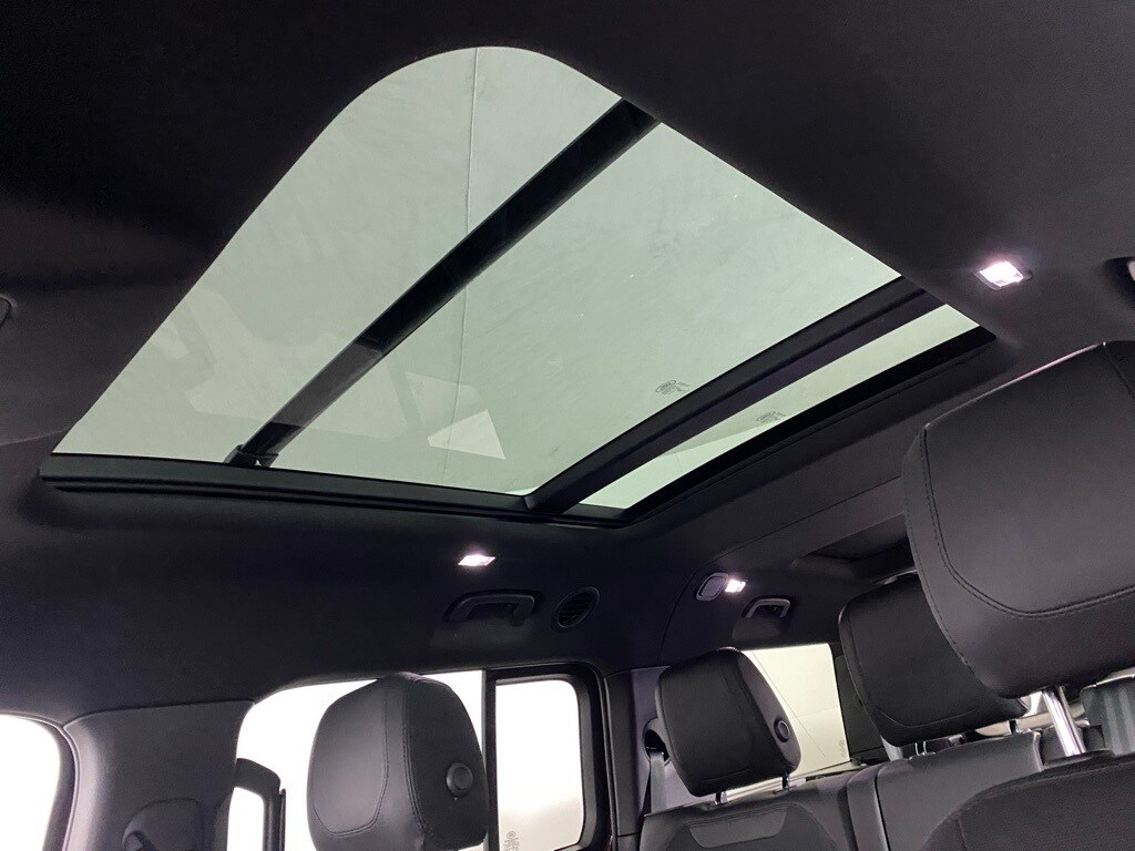 2023 LAND ROVER DEFENDER - Image 13