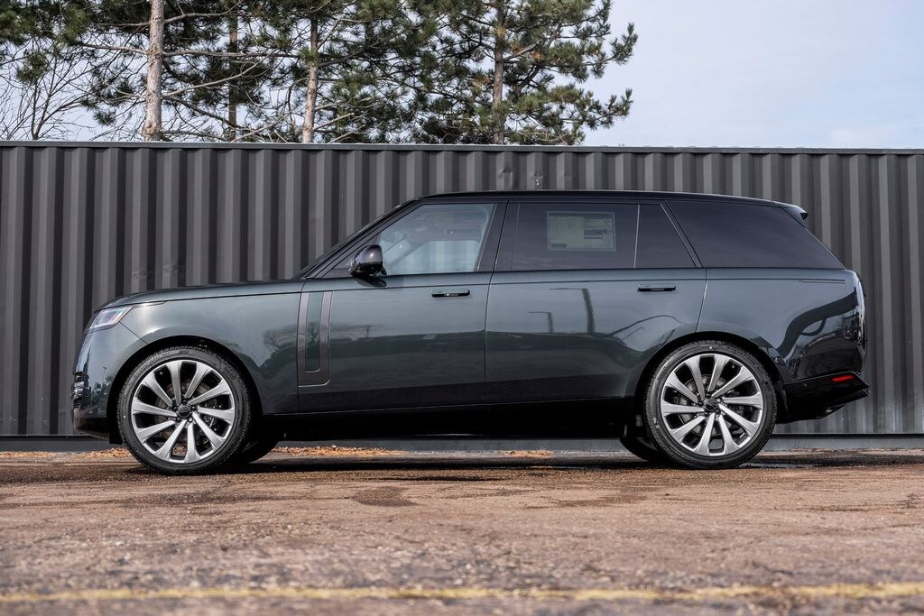 New 2026 Land Rover Range Rover P530 SE 7 Seat SUV