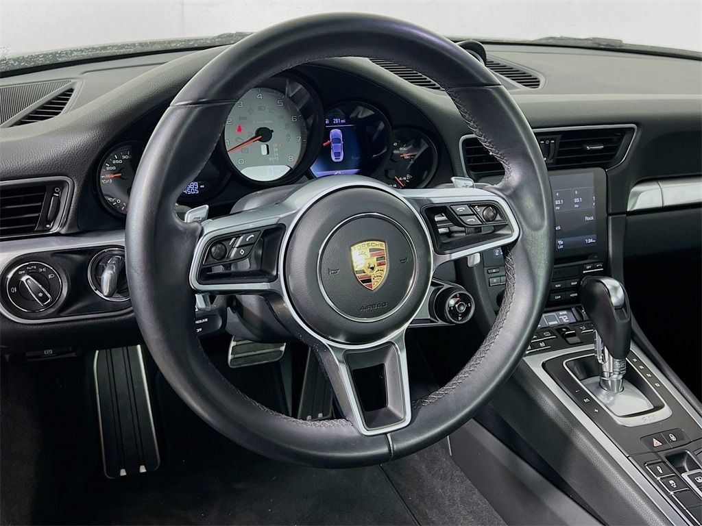 2017 PORSCHE 911 - Image 11