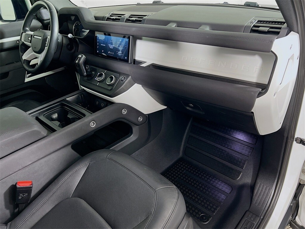 2023 LAND ROVER DEFENDER - Image 31