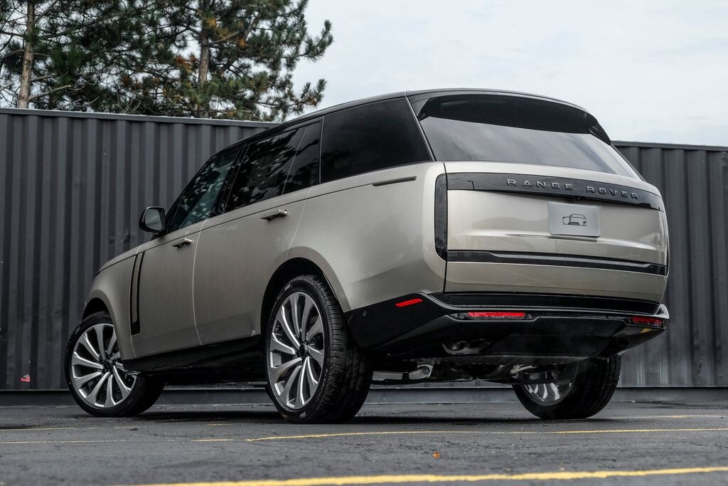 New 2026 Land Rover Range Rover P530 SE 7 Seat SUV