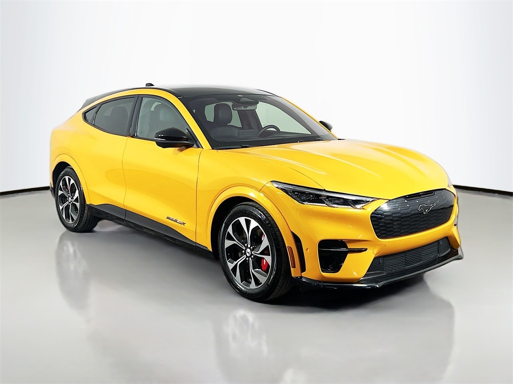 2023 FORD MUSTANG MACH-E - Image 3