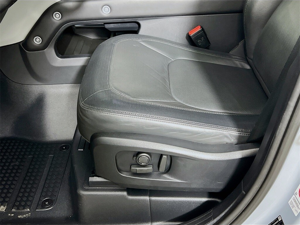 2023 LAND ROVER DEFENDER - Image 20