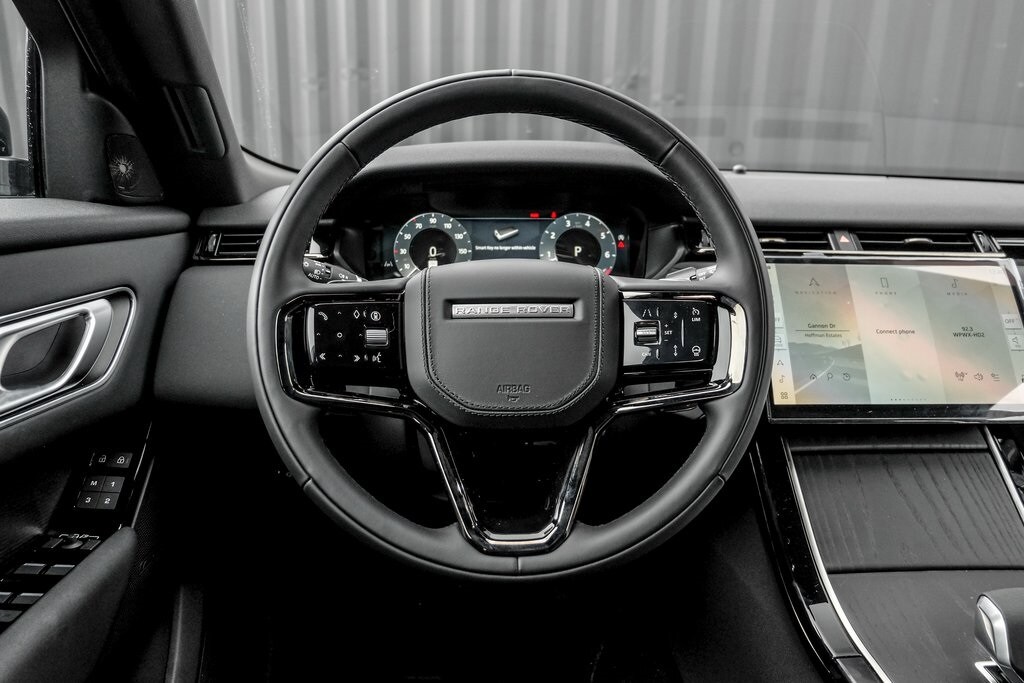 2026 LAND ROVER RANGE ROVER VELAR - Image 18