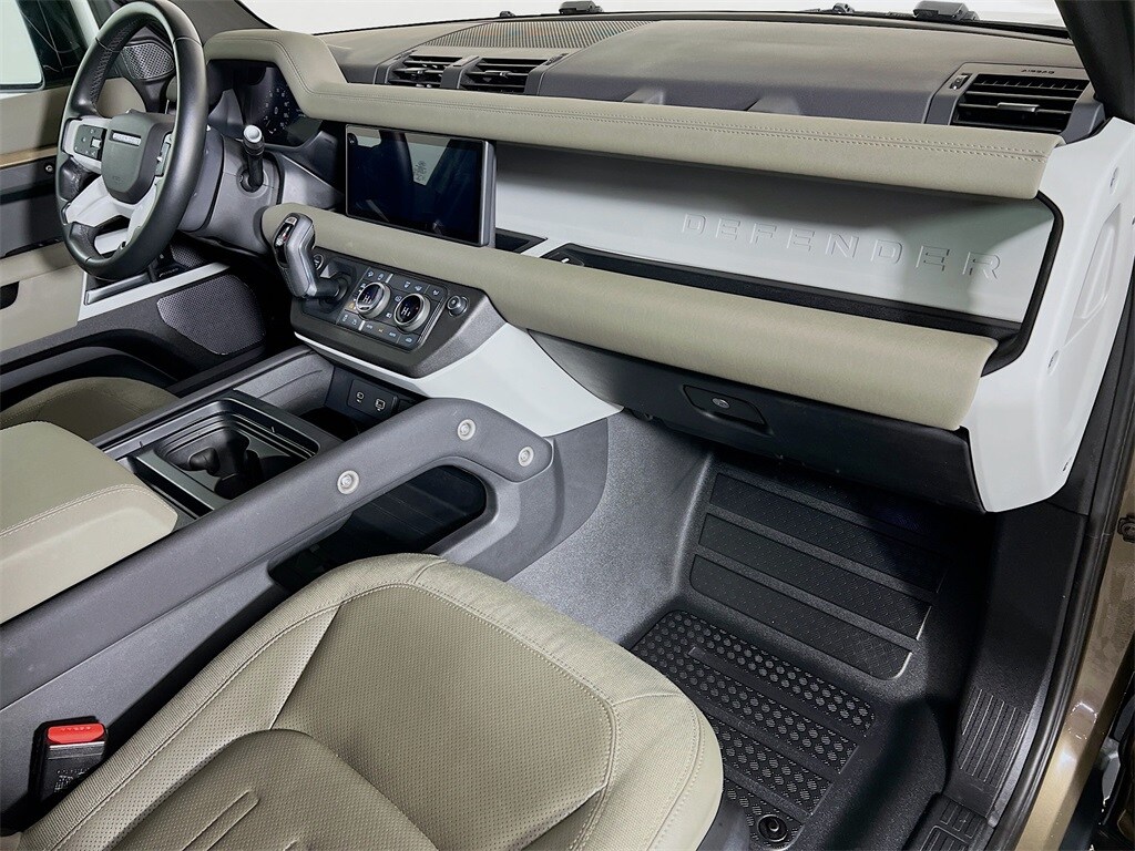 2021 LAND ROVER DEFENDER - Image 29