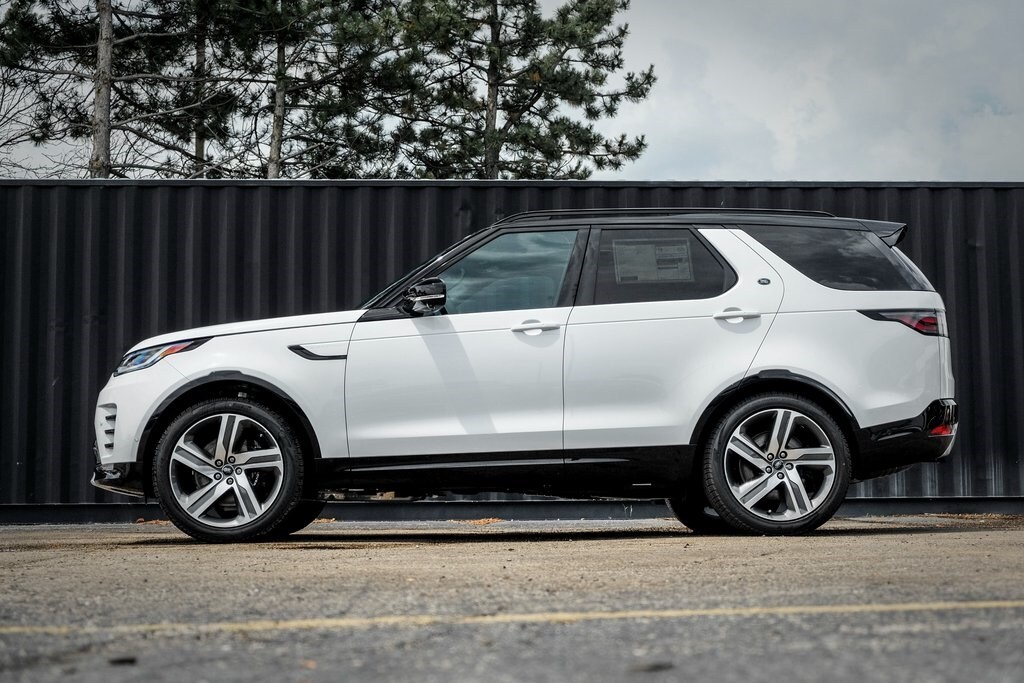 New 2025 Land Rover Discovery P360 Metropolitan Edition SUV