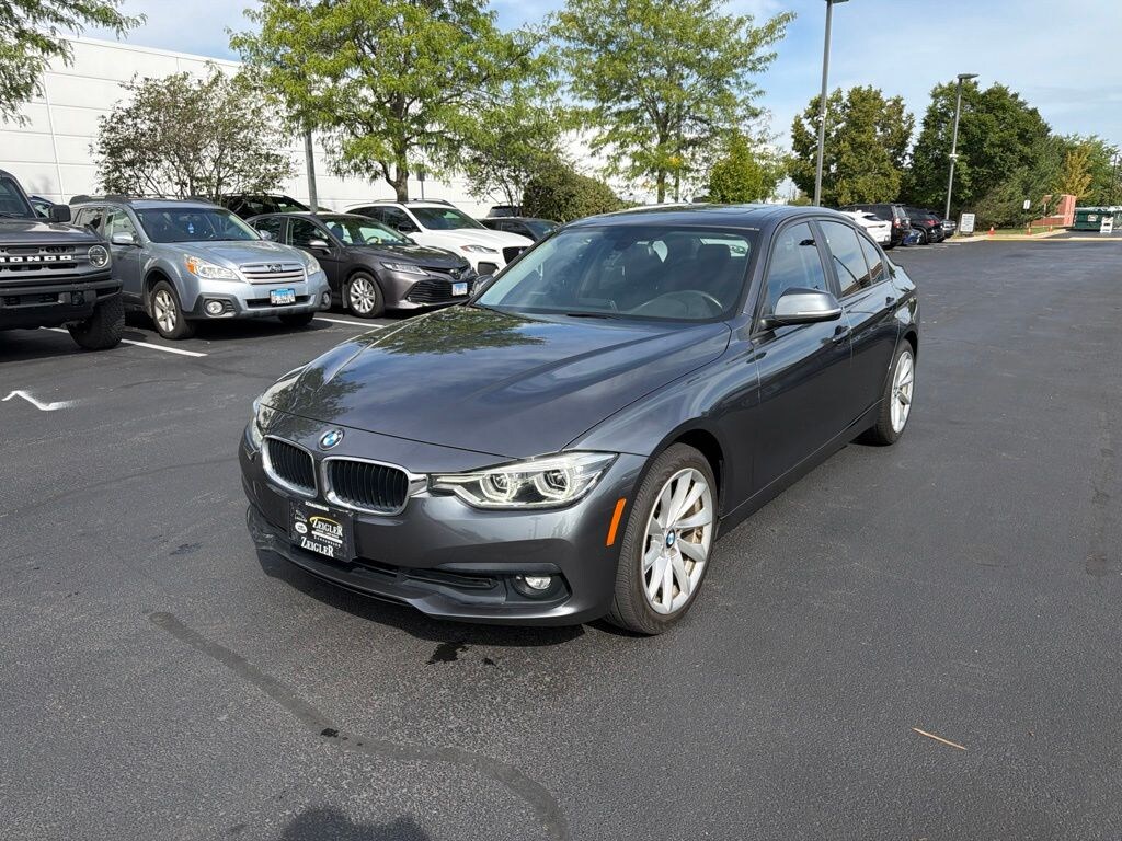 Used 2018 BMW 320i xDrive Sedan