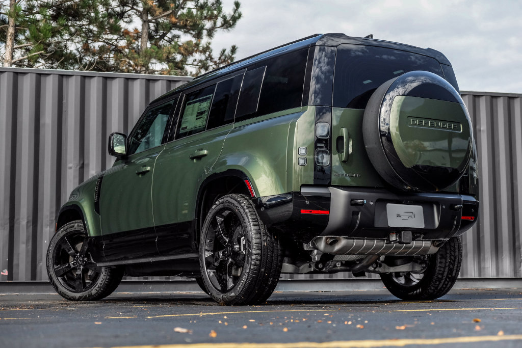 New 2026 Land Rover Defender 110 X-Dynamic SE SUV