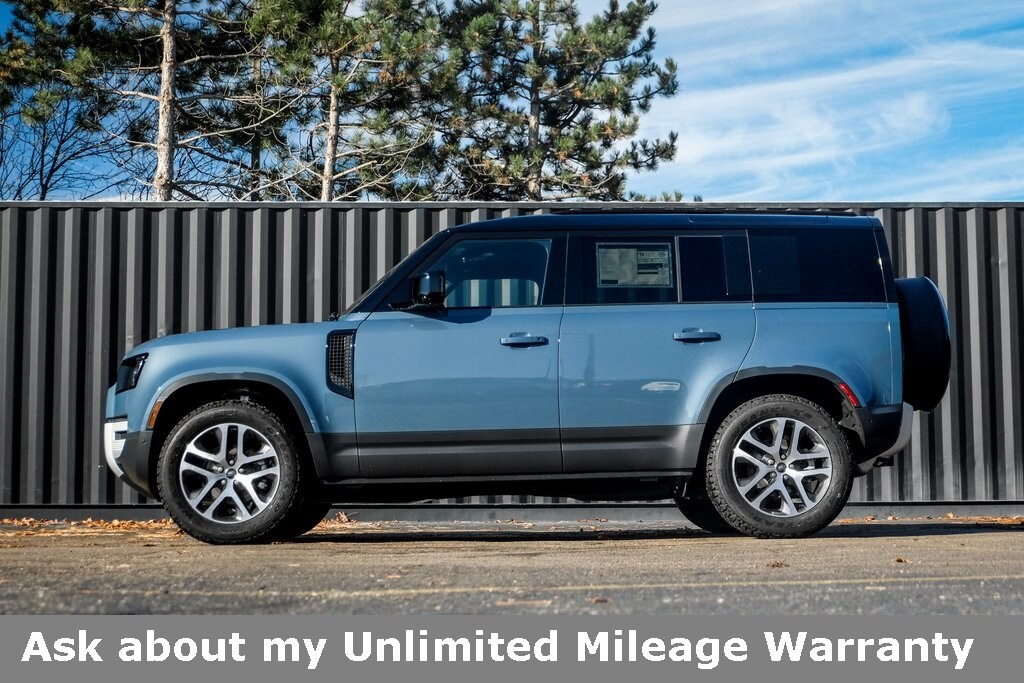 2025 LAND ROVER DEFENDER - Image 3