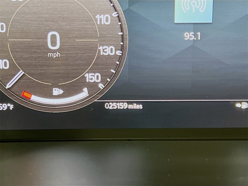 2023 LAND ROVER DEFENDER - Image 12