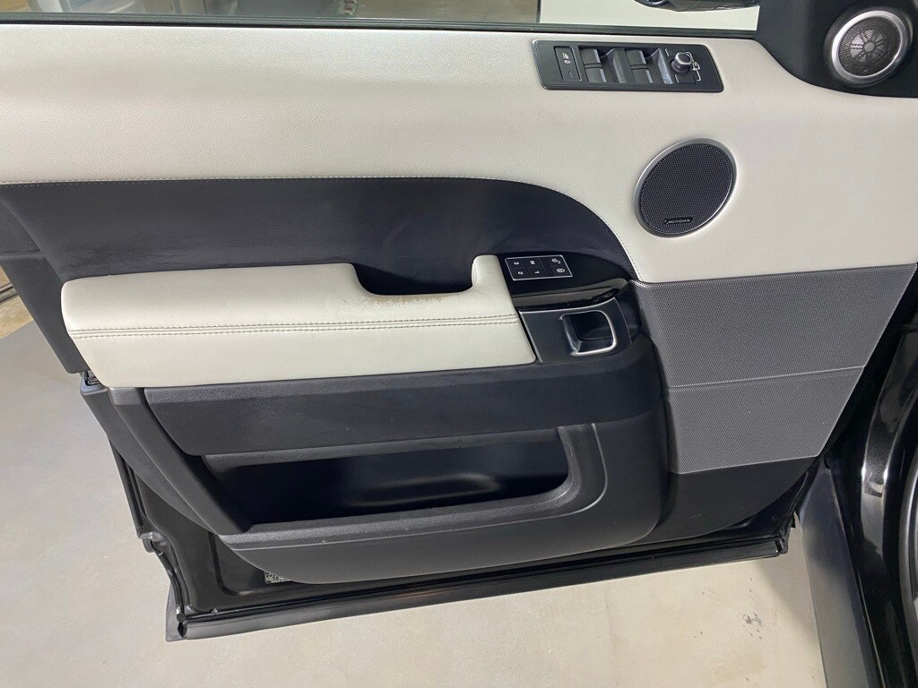 2016 LAND ROVER RANGE ROVER SPORT - Image 13