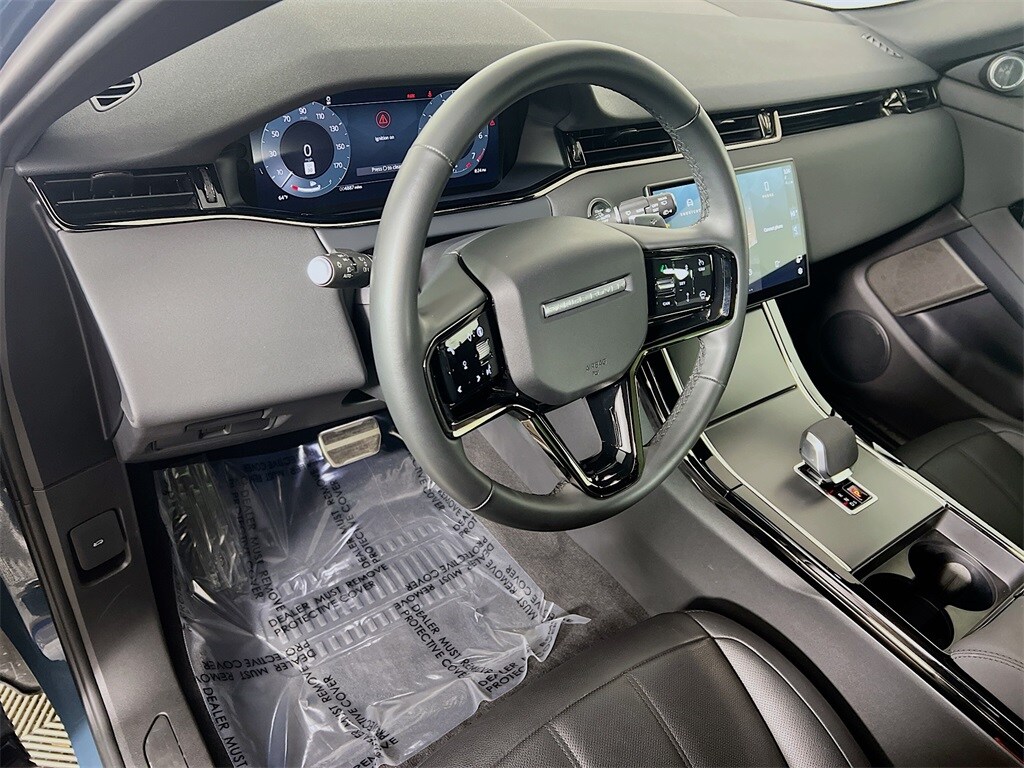 2025 LAND ROVER RANGE ROVER EVOQUE - Image 9