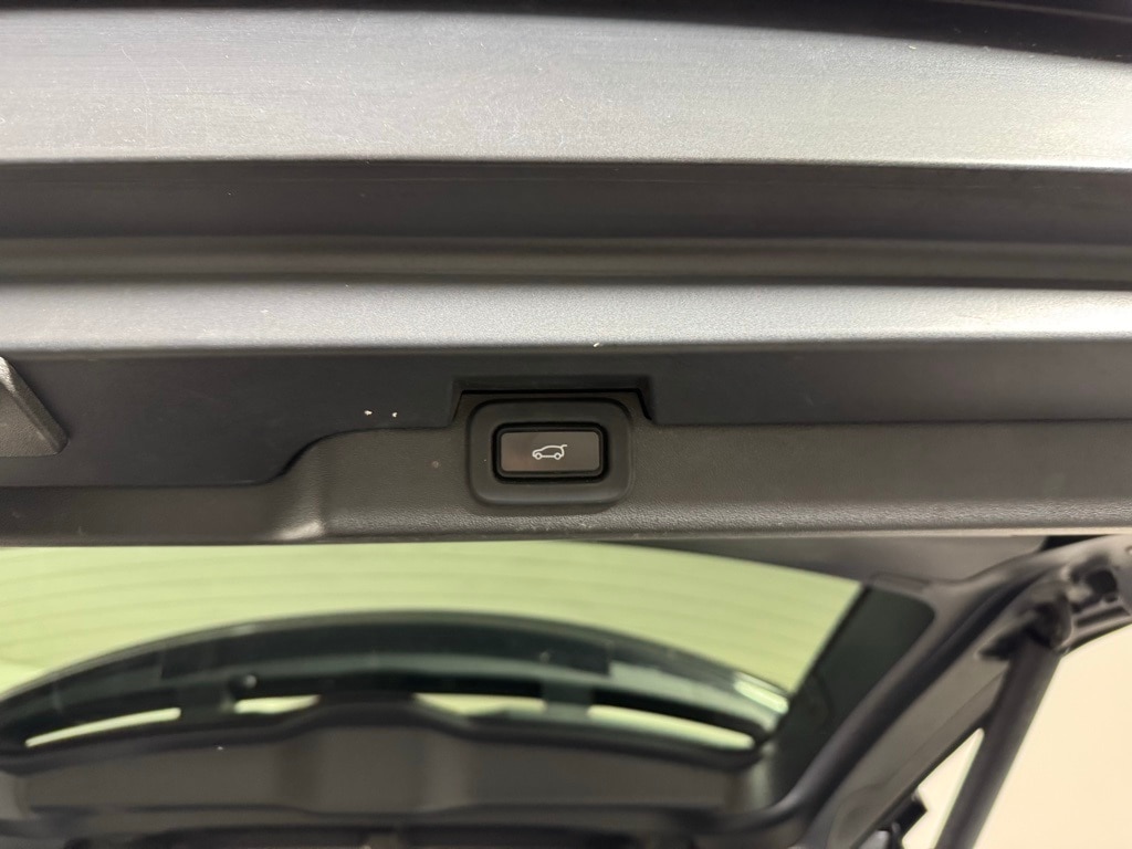 2021 LAND ROVER DISCOVERY - Image 30