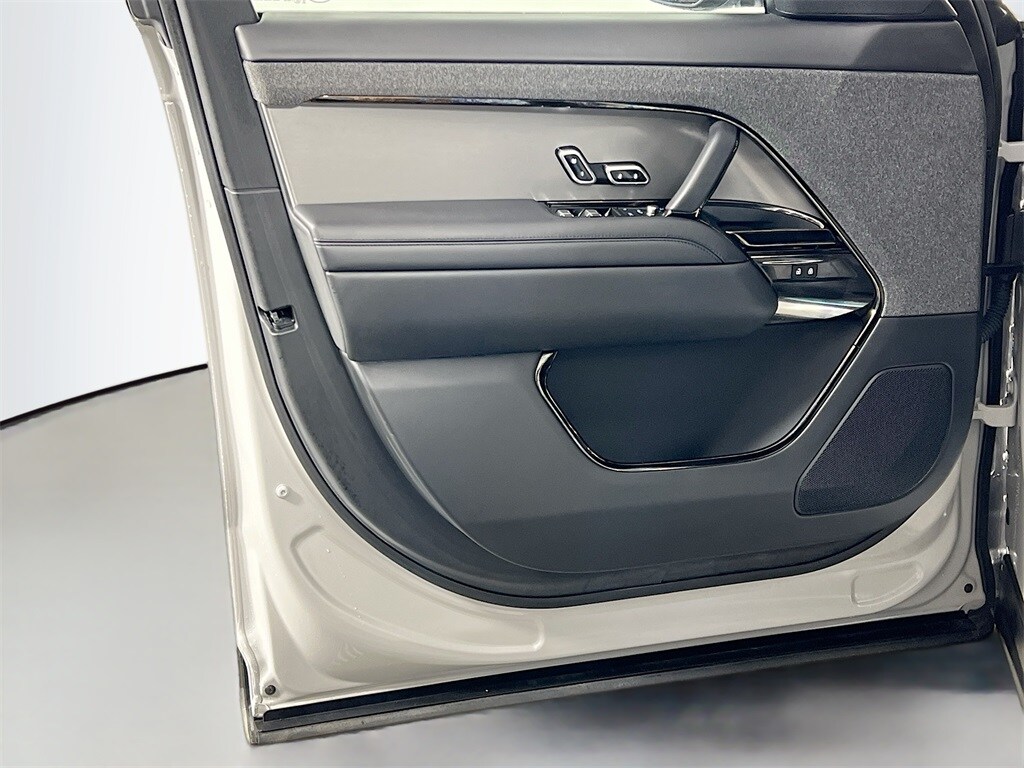 2025 LAND ROVER RANGE ROVER SPORT - Image 18