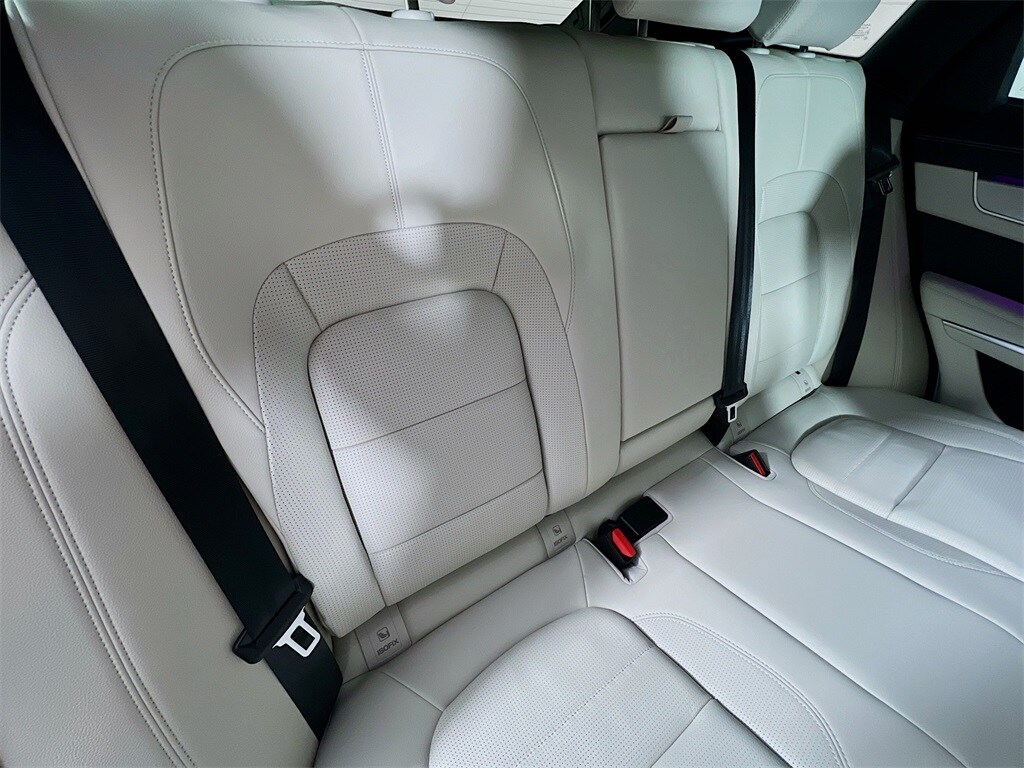 2025 JAGUAR F-PACE - Image 29