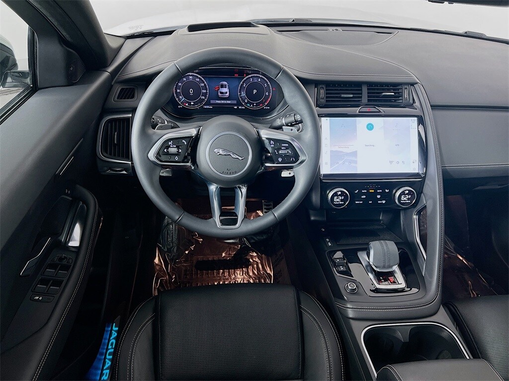 2024 JAGUAR E-PACE - Image 24
