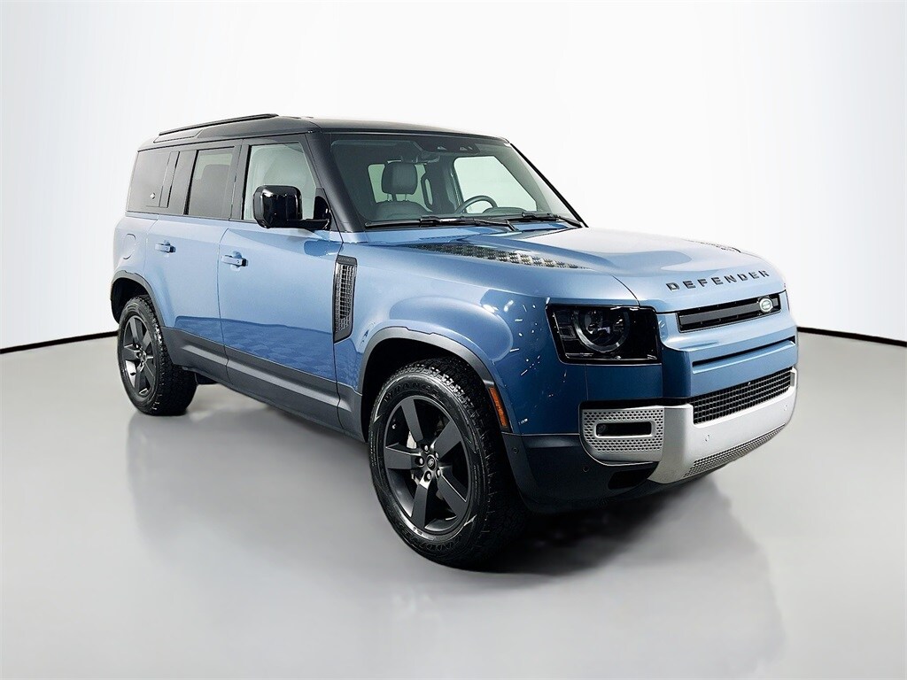 2024 LAND ROVER DEFENDER - Image 3