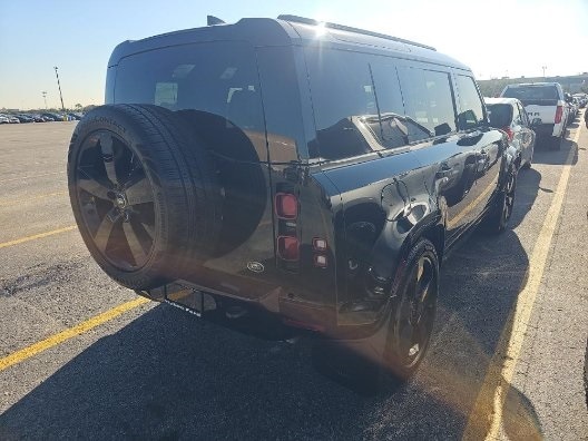 2023 LAND ROVER DEFENDER - Image 7