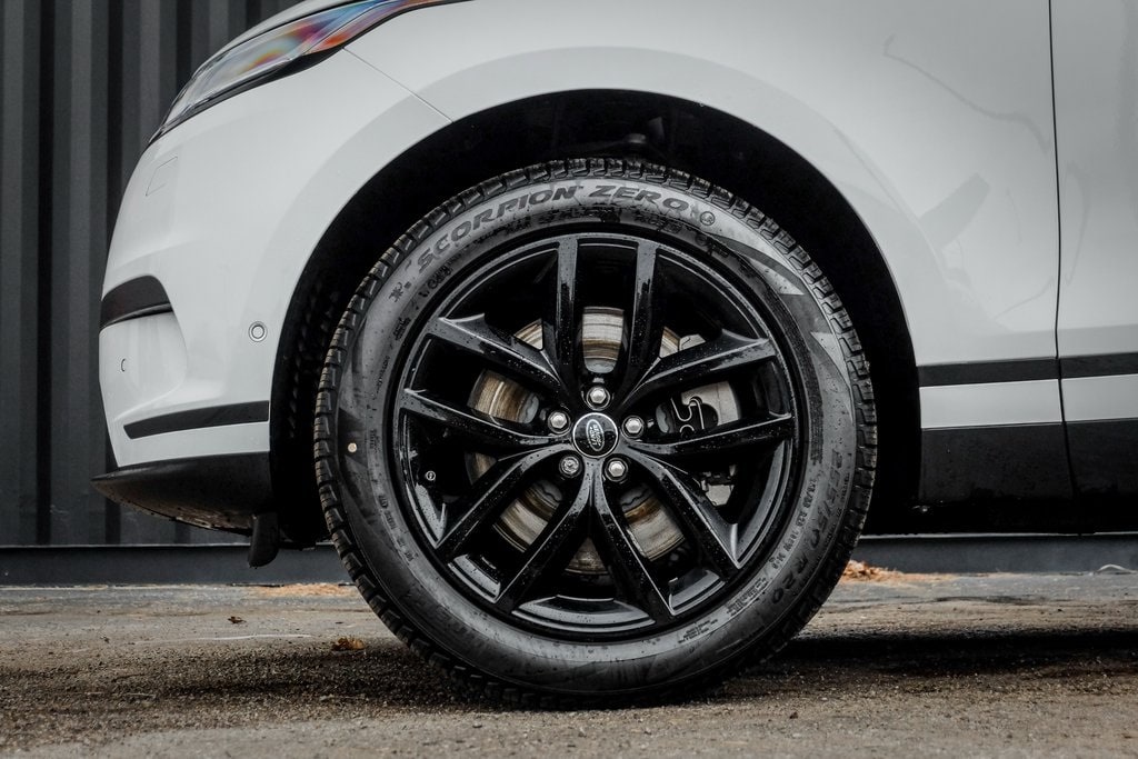 2026 LAND ROVER RANGE ROVER VELAR - Image 4