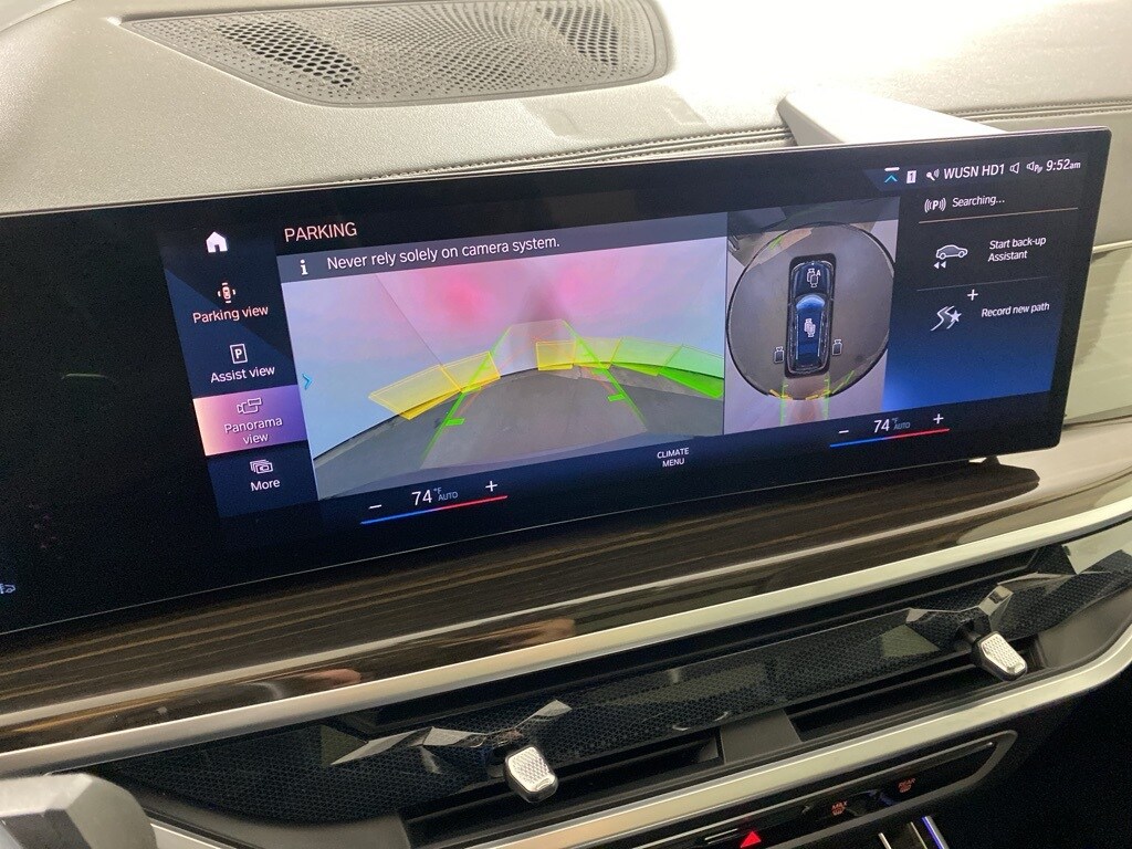 2023 BMW X7 - Image 14