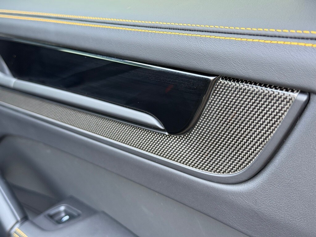 2025 PORSCHE CAYENNE - Image 19