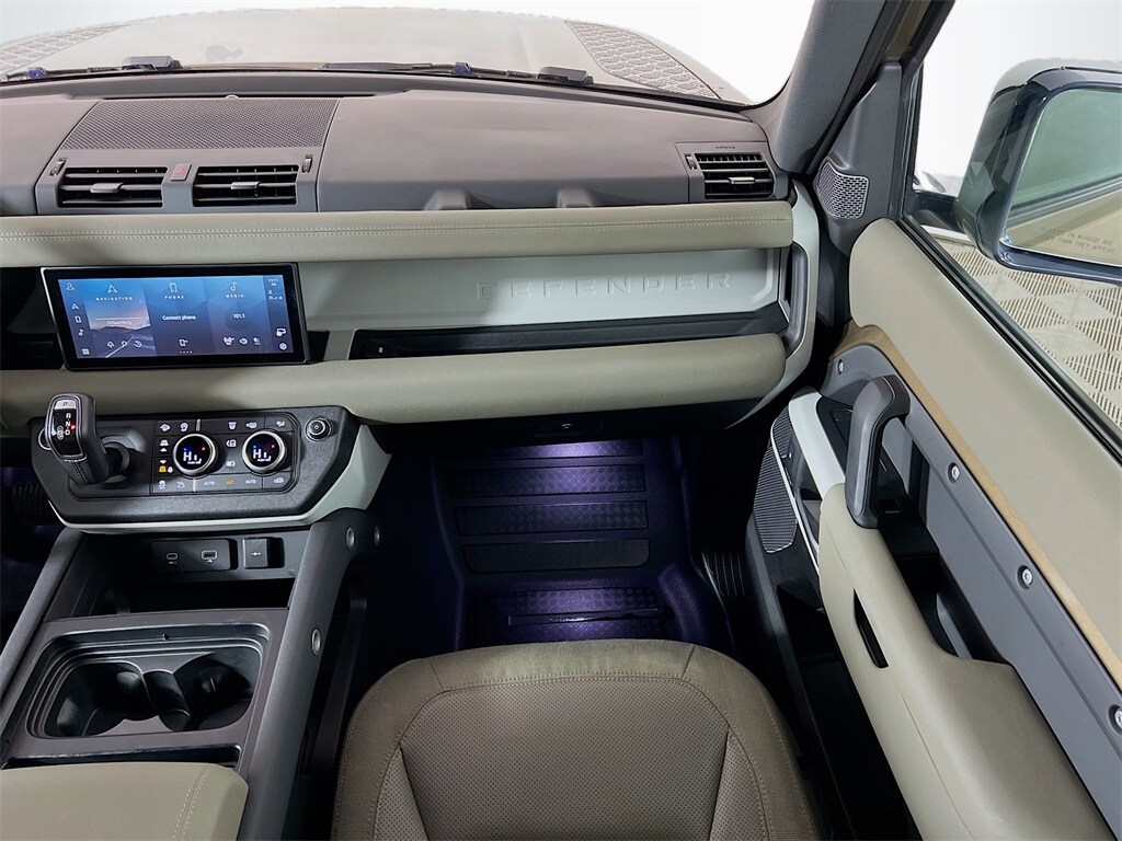 2021 LAND ROVER DEFENDER - Image 24