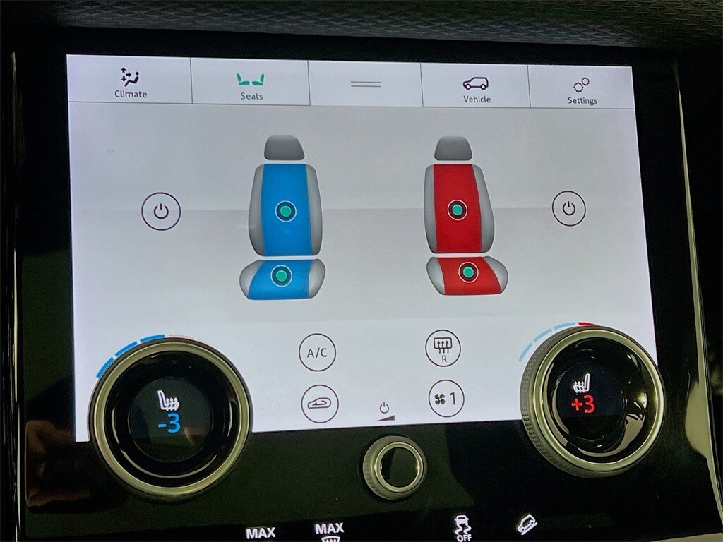 2019 LAND ROVER RANGE ROVER VELAR - Image 21