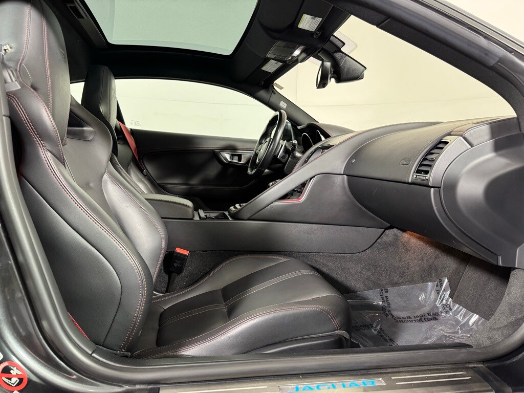 2017 JAGUAR F-TYPE - Image 32