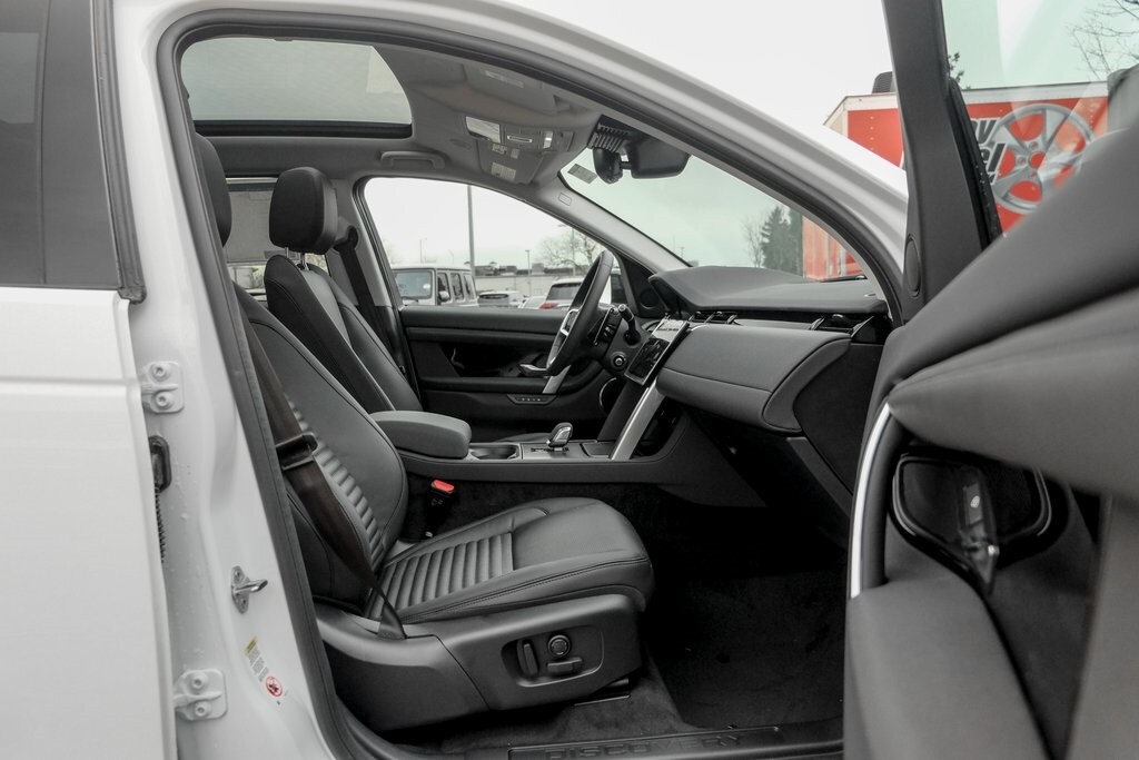 2025 LAND ROVER DISCOVERY SPORT - Image 20