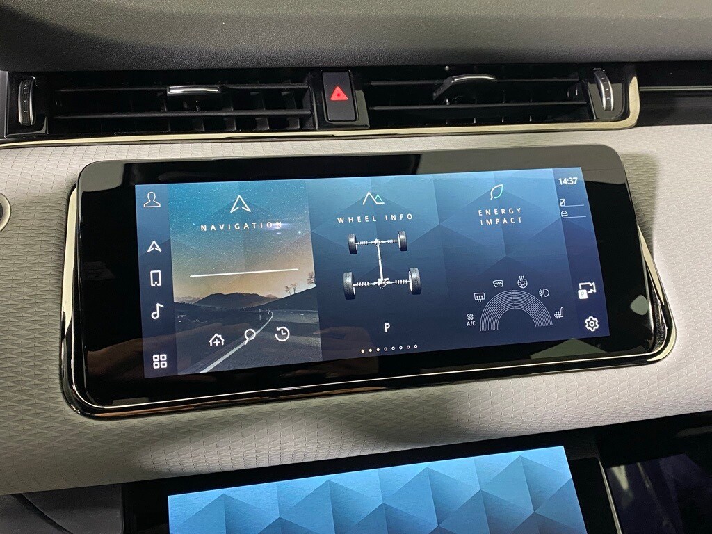 2023 LAND ROVER RANGE ROVER EVOQUE - Image 18