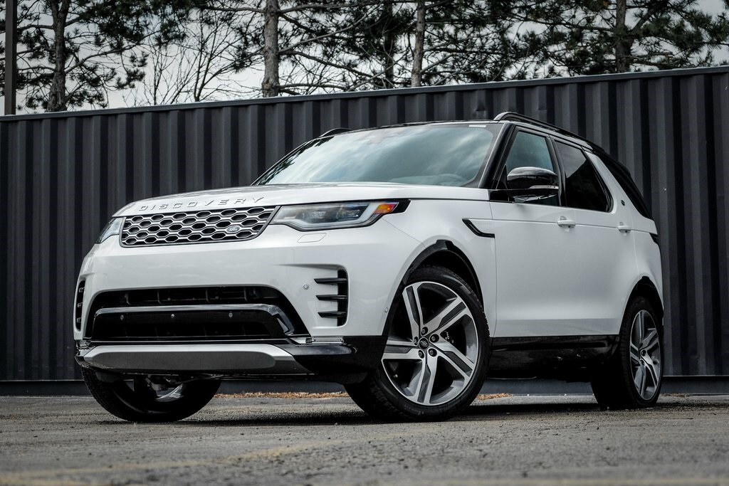 New 2025 Land Rover Discovery P360 Metropolitan Edition SUV
