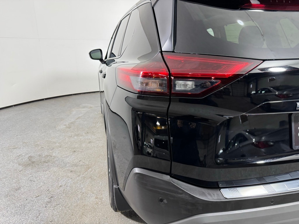 2023 NISSAN ROGUE - Image 9