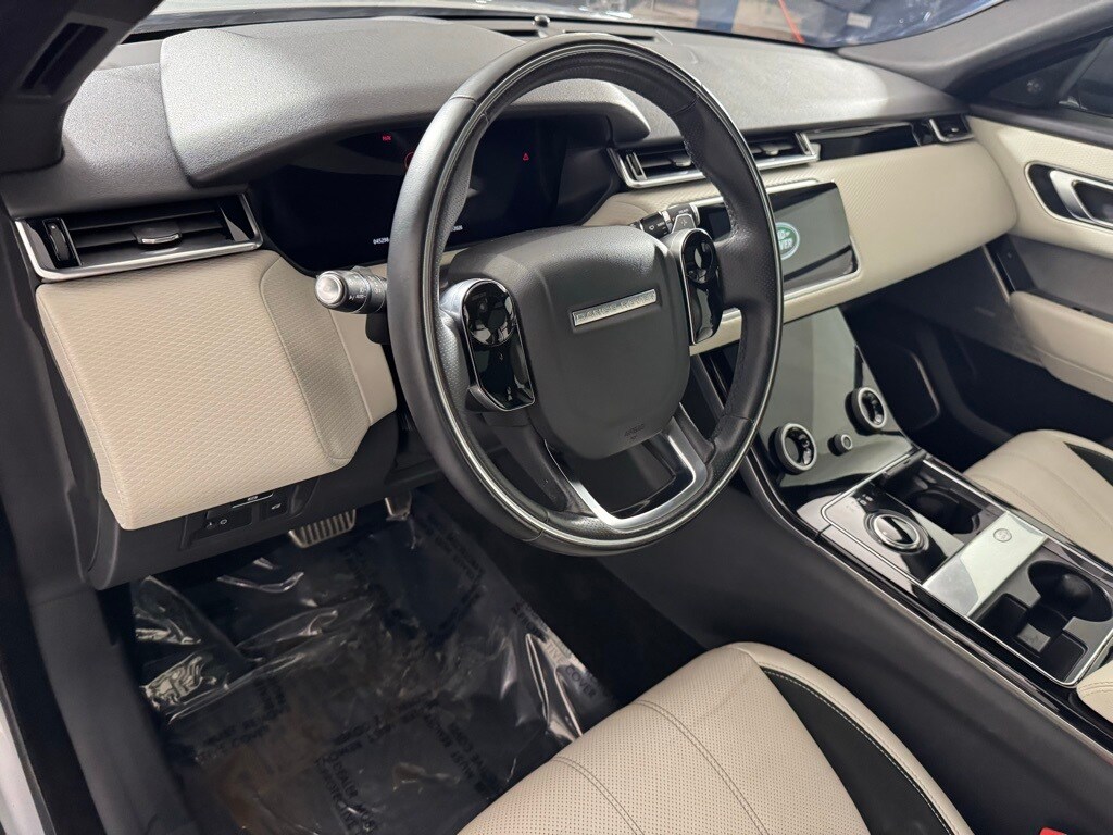 2019 LAND ROVER RANGE ROVER VELAR - Image 12