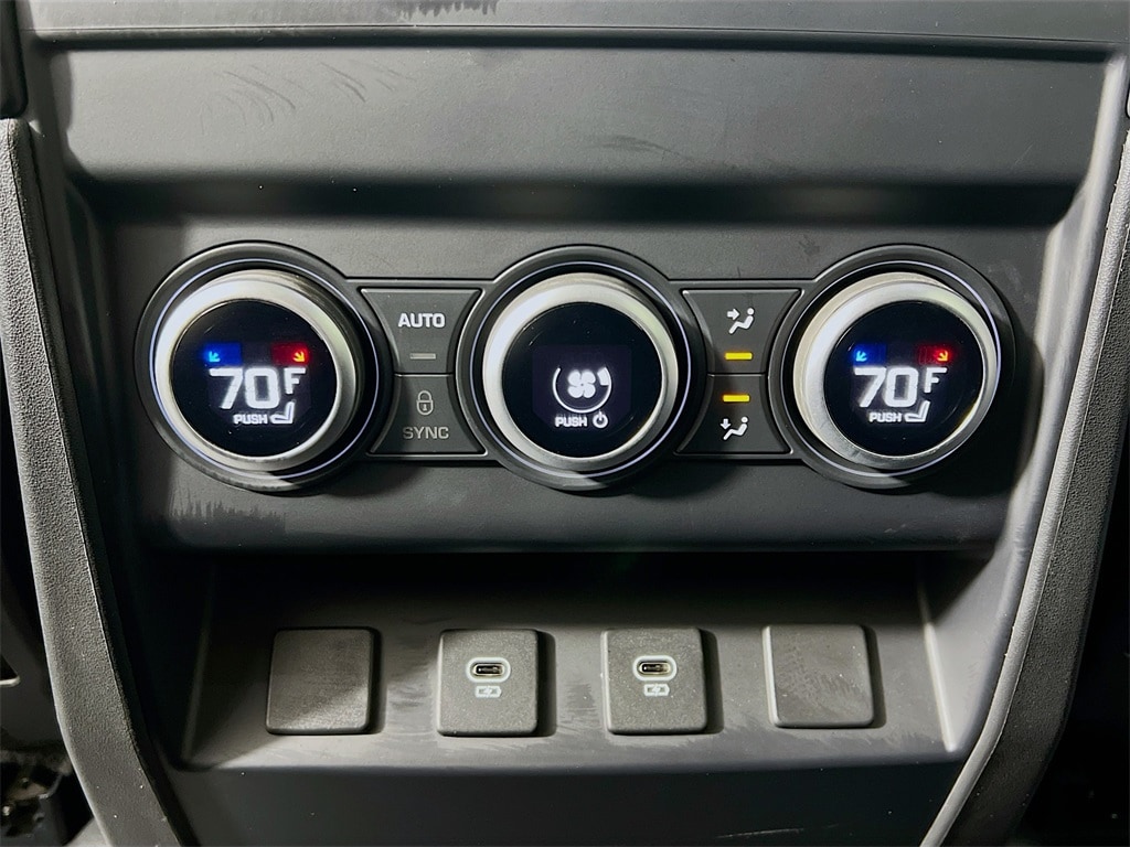 2024 LAND ROVER DEFENDER - Image 26