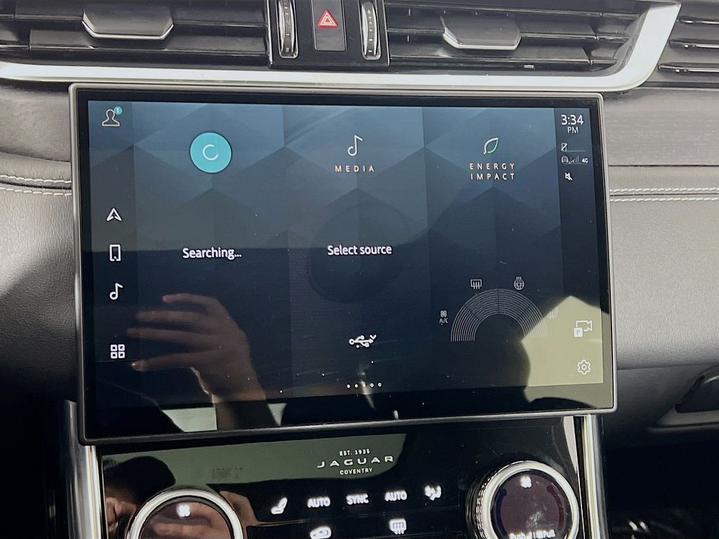 2024 Jaguar XF R-Dynamic SE - Photo 15