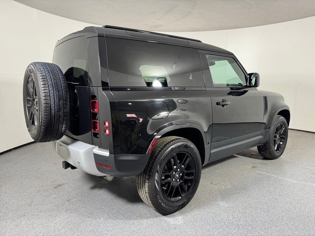 2024 LAND ROVER DEFENDER - Image 8