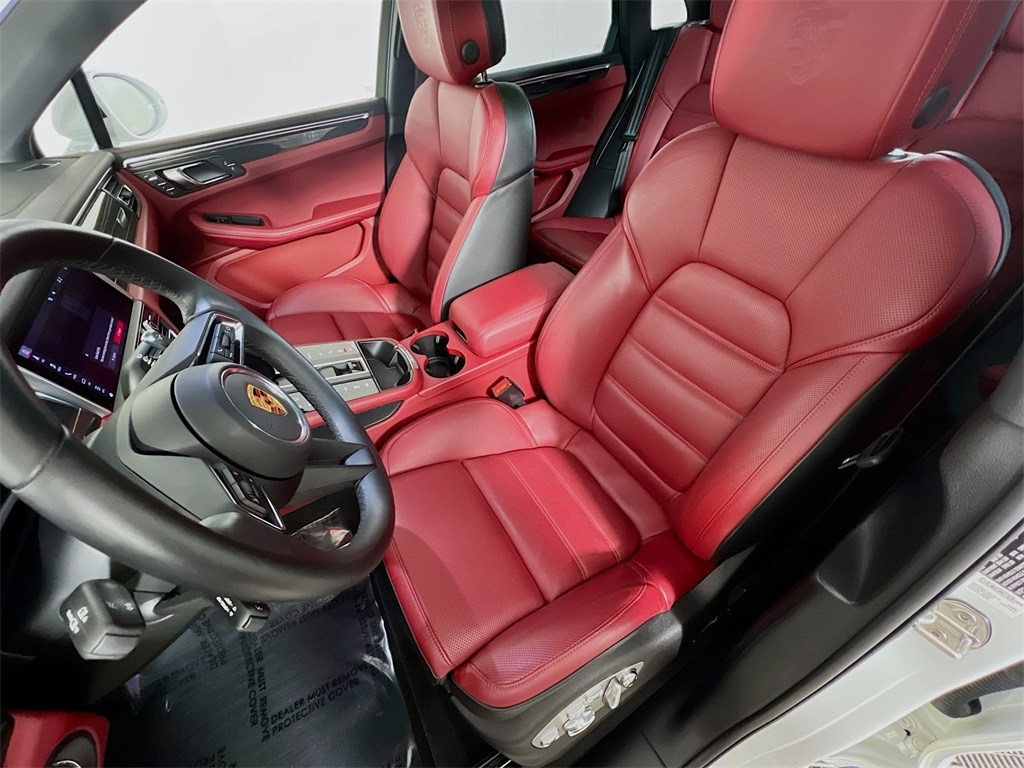 2022 PORSCHE MACAN - Image 22