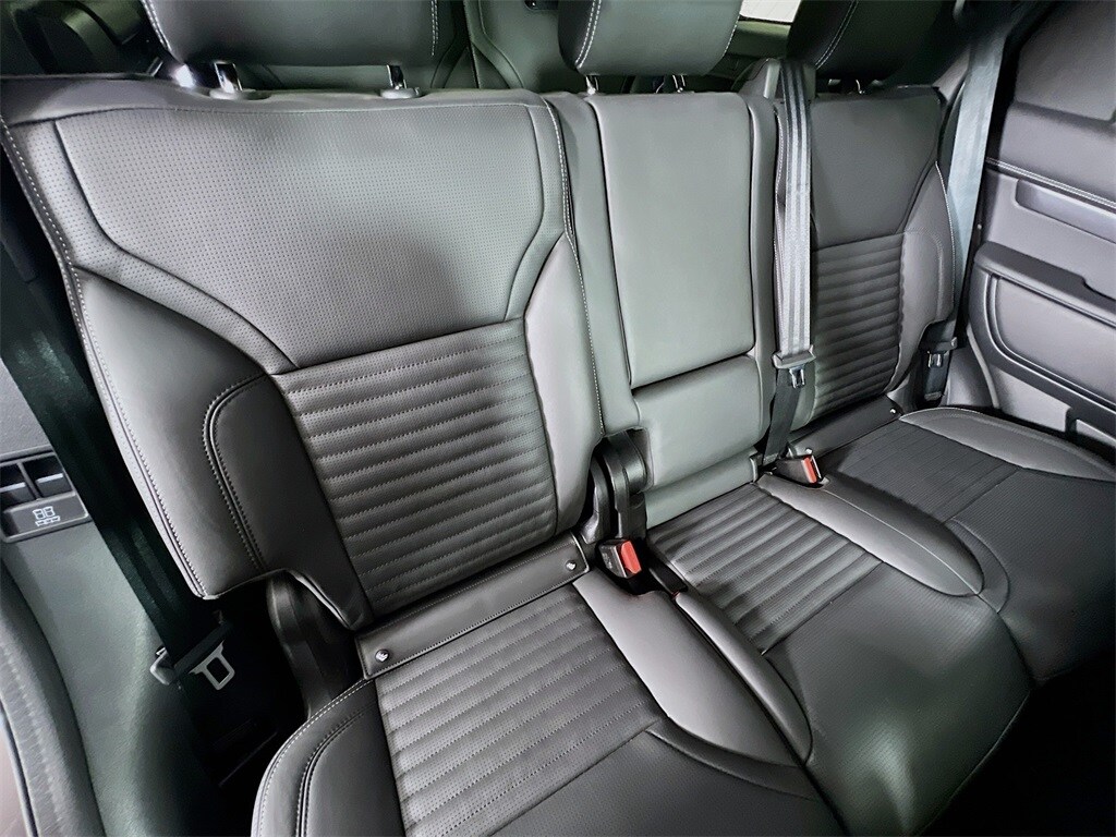 2025 LAND ROVER DISCOVERY - Image 30
