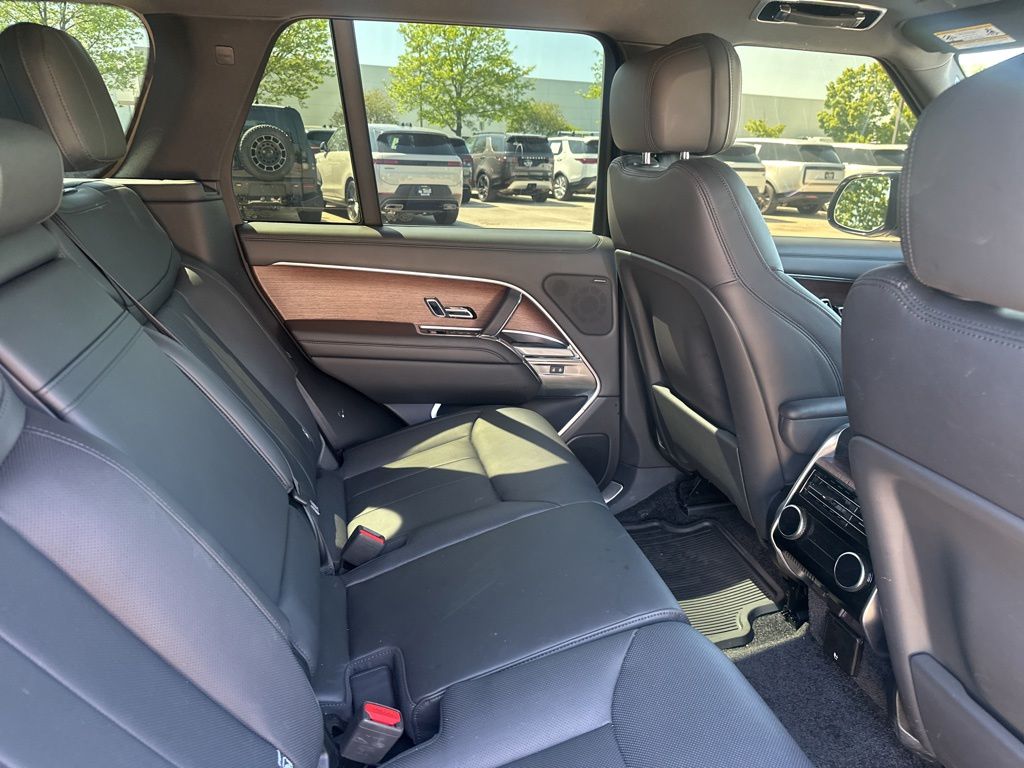 2024 Land Rover Range Rover SE - Photo 9