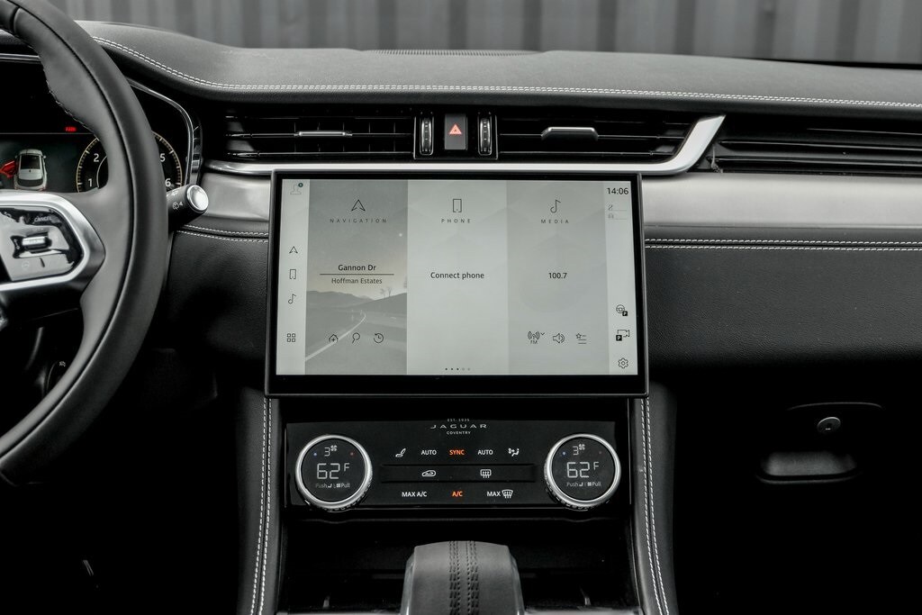 2026 JAGUAR F-PACE - Image 18